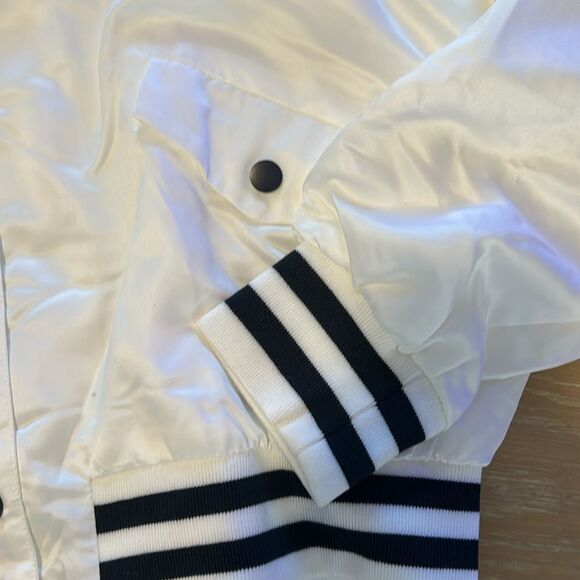 VENUS Womens USA Matte Satin Bomber, White/Navy, size Large, New in bag - Picture 7 of 13